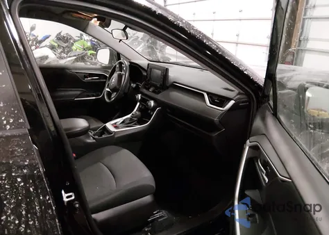 2020 Toyota Rav4 Xle z USA, uszkodzony, nr VIN 2T3P1RFV7LW135995